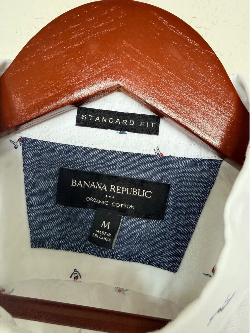 Banana Republic Men’s Medium White Diver Print Organic Cotton Shirt Standard Fit